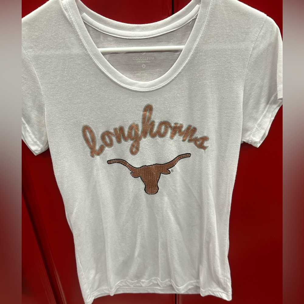 Cute college team tee!